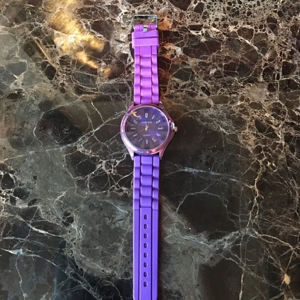 PURPLE RUBBERY Fun Watch! - Picture 3 of 14